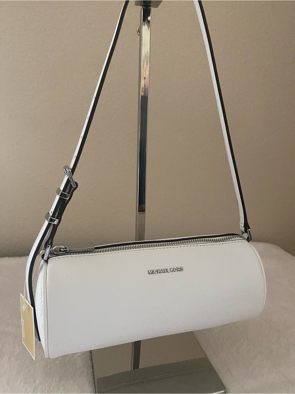 MICHAEL Michael Kors Izzy Small Barrel Bag - Optic White Shoulder Bag